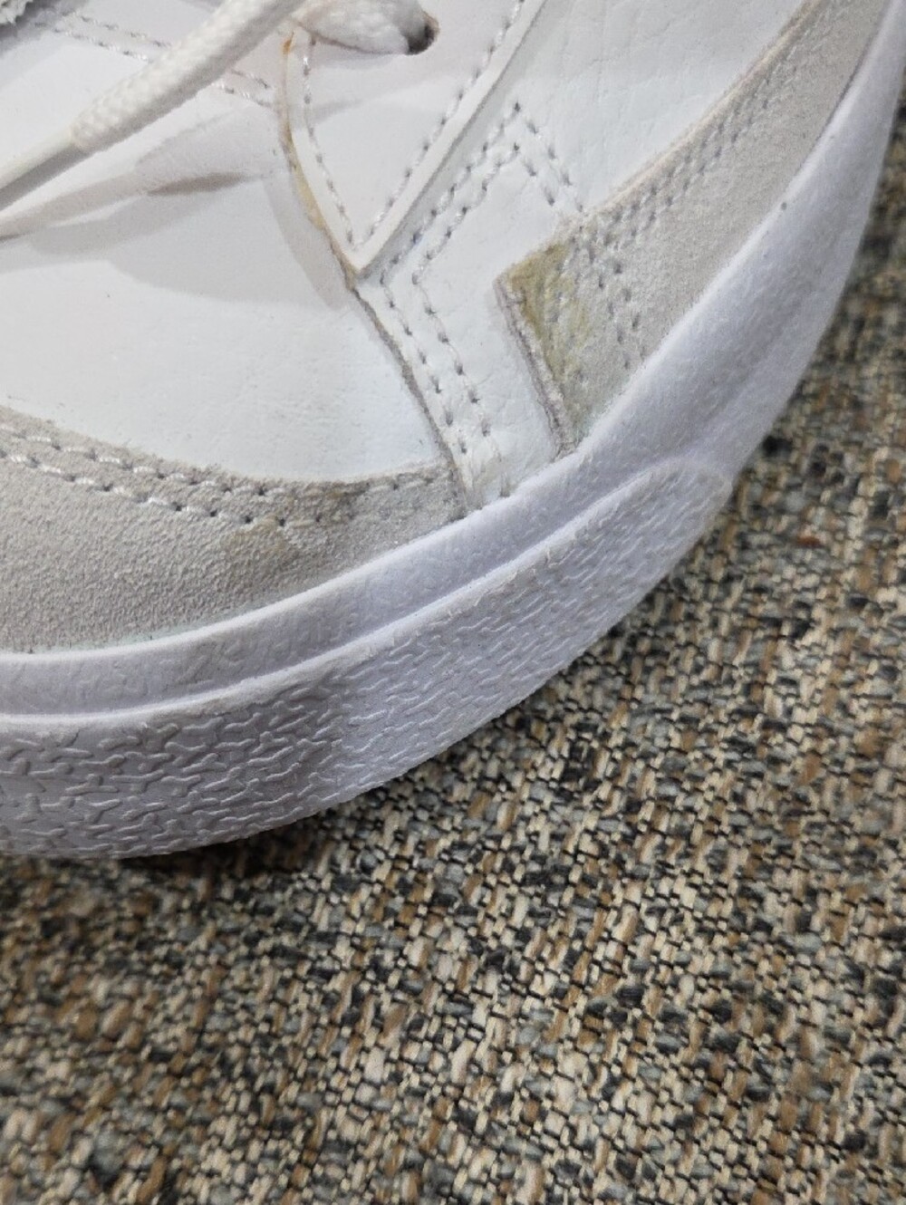 Nike Blazer Mid '77 White High-Top Sneakers with Black Swoosh - Picture 10 of 12